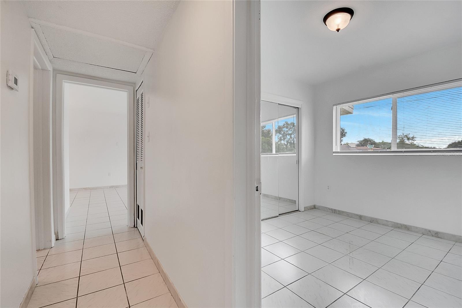 Image 19 of 33 For 1040 San Luis Drive