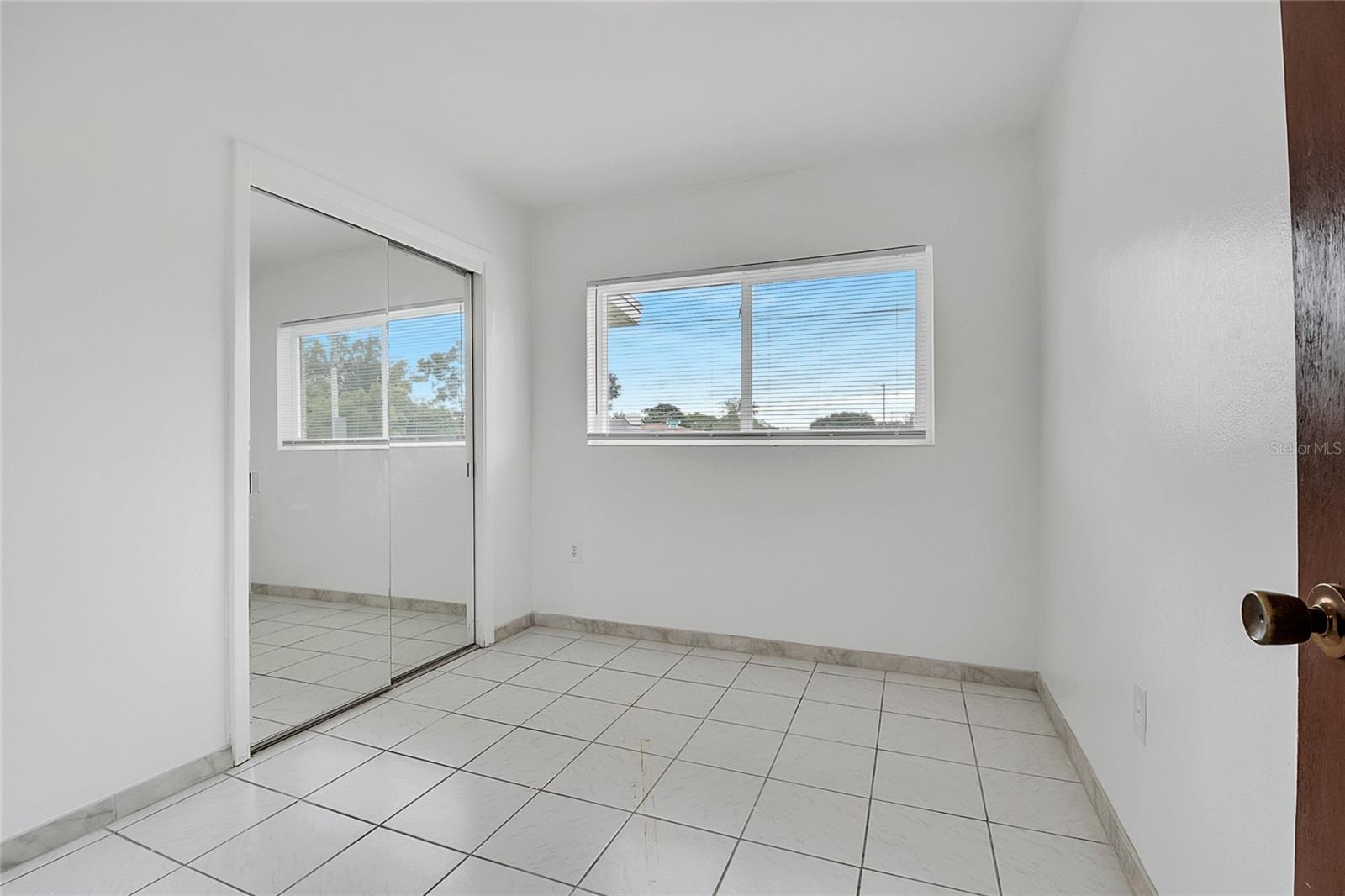 Image 20 of 33 For 1040 San Luis Drive