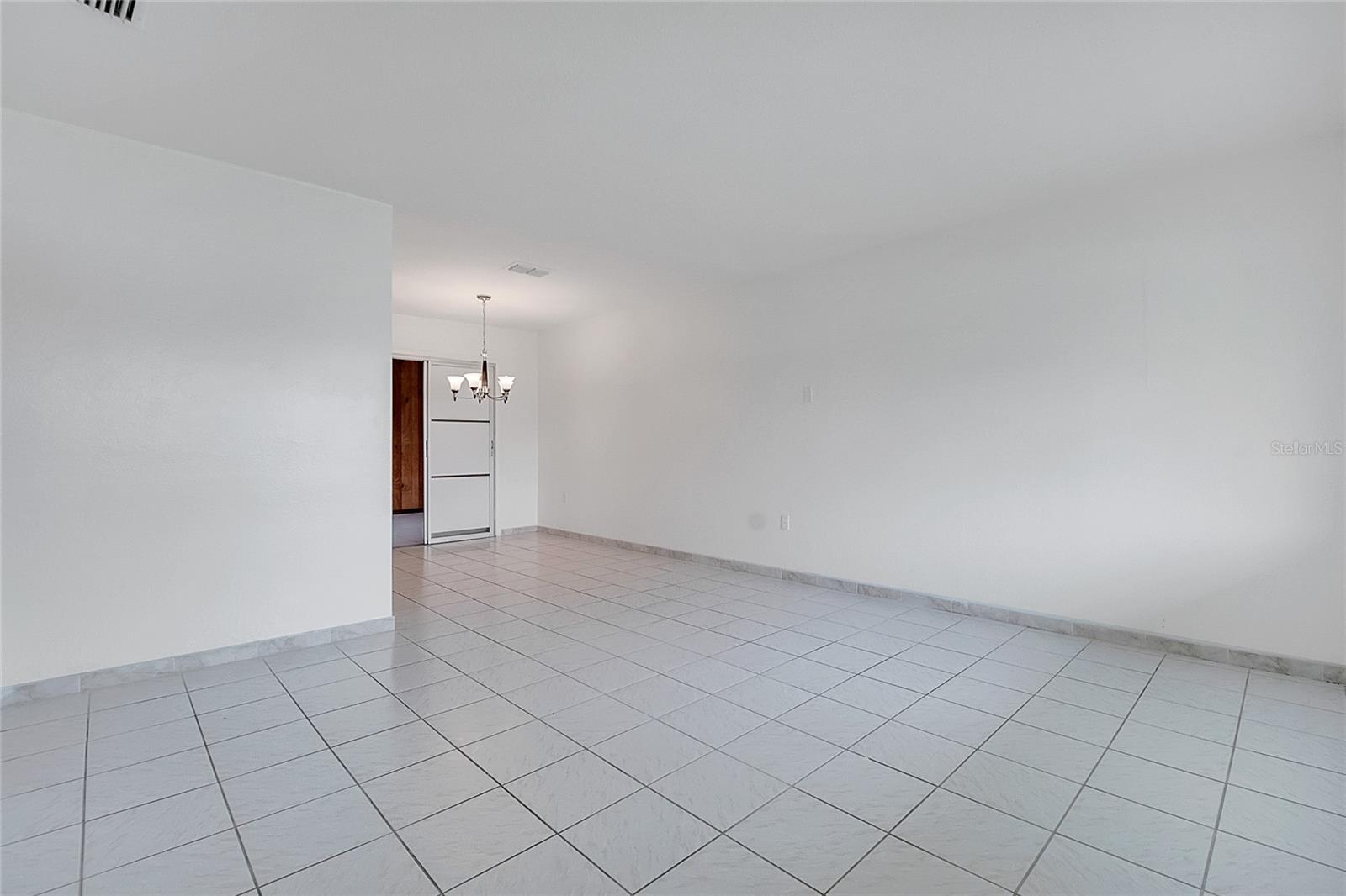Image 6 of 33 For 1040 San Luis Drive