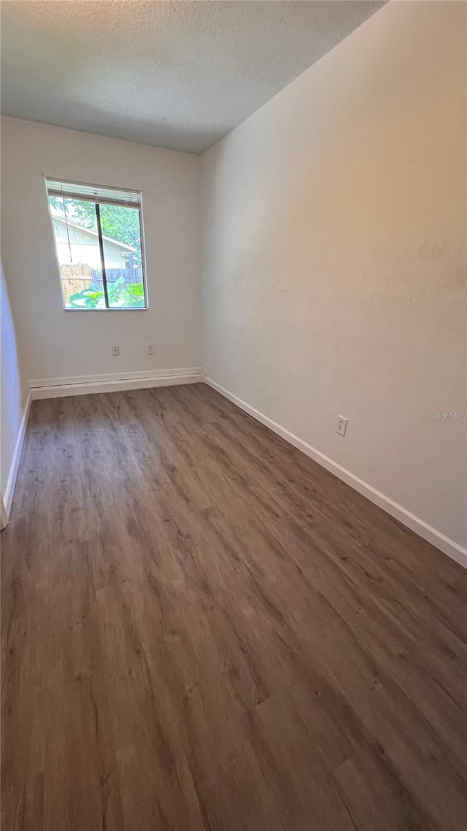 Image 9 of 9 For 305 Cavanah Drive B