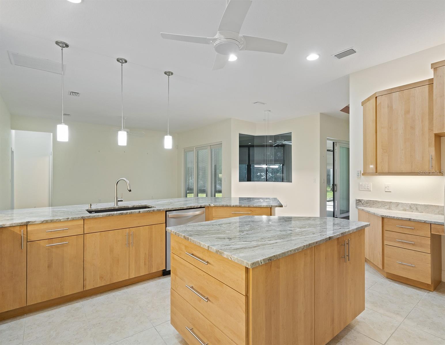 Image 15 of 53 For 8348 Bridgeport Bay Circle