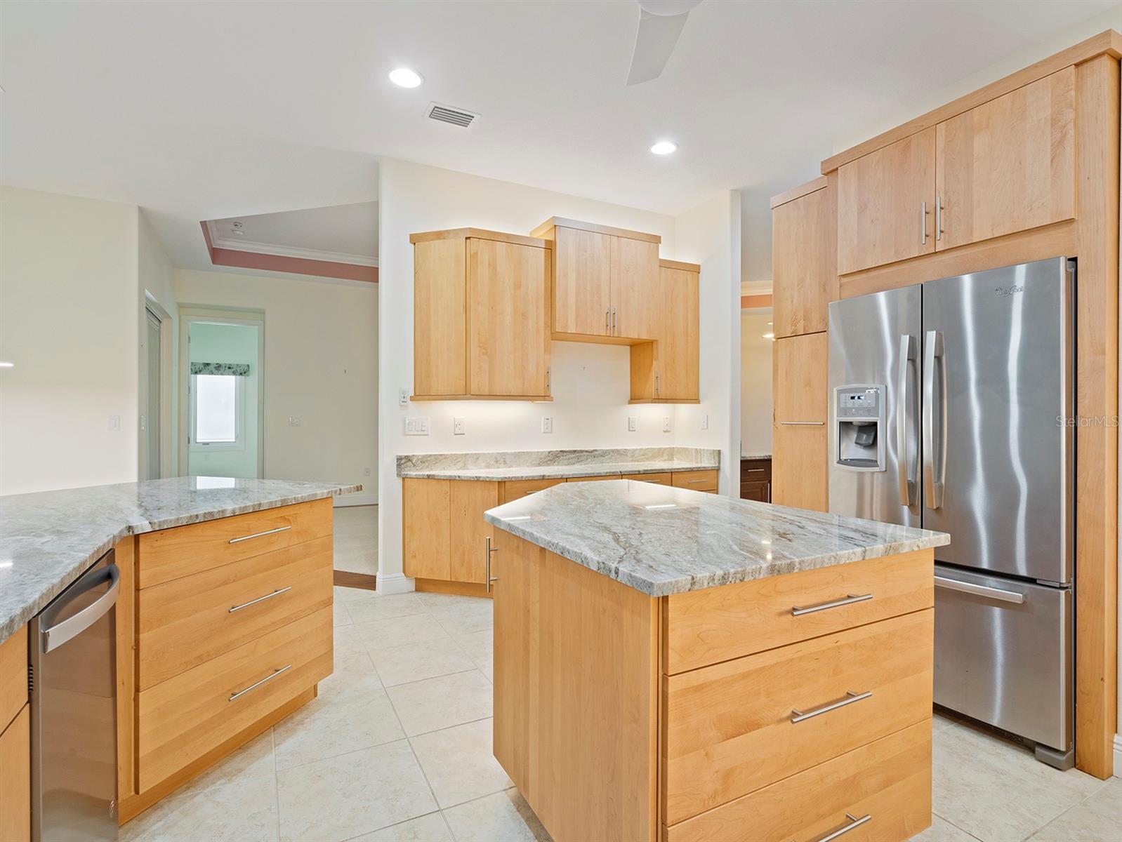 Image 16 of 53 For 8348 Bridgeport Bay Circle
