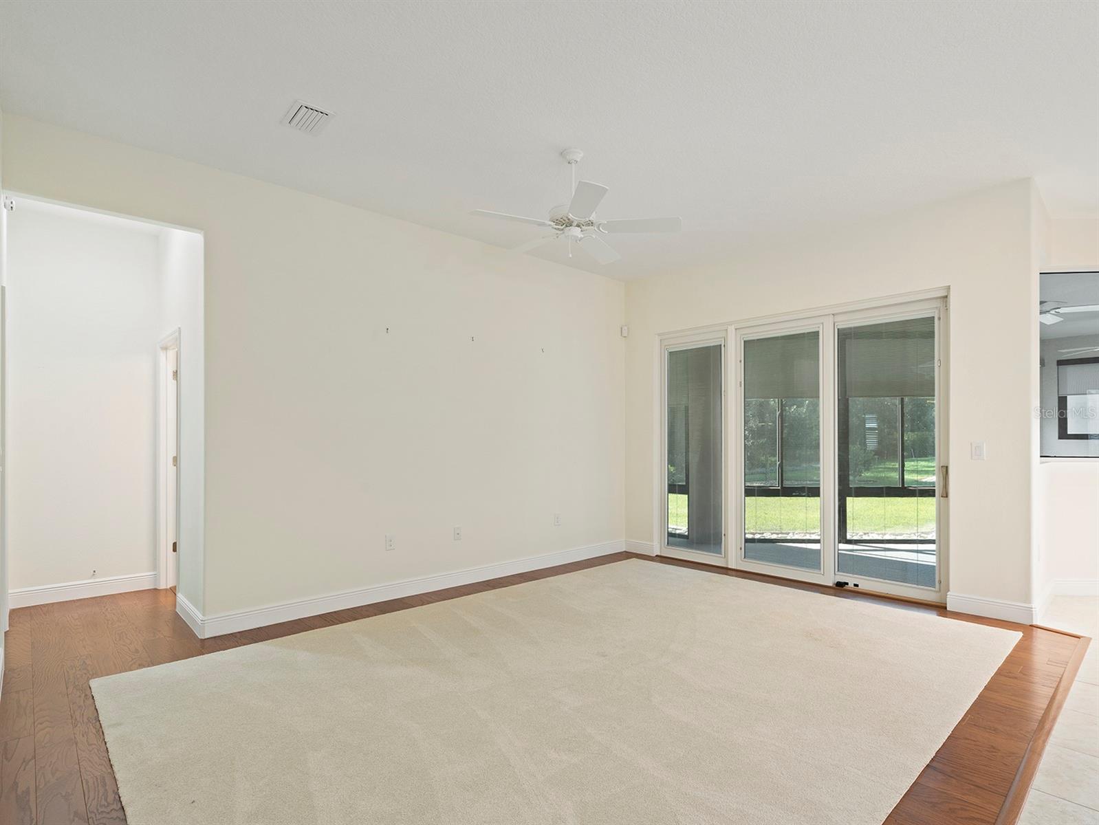 Image 21 of 53 For 8348 Bridgeport Bay Circle