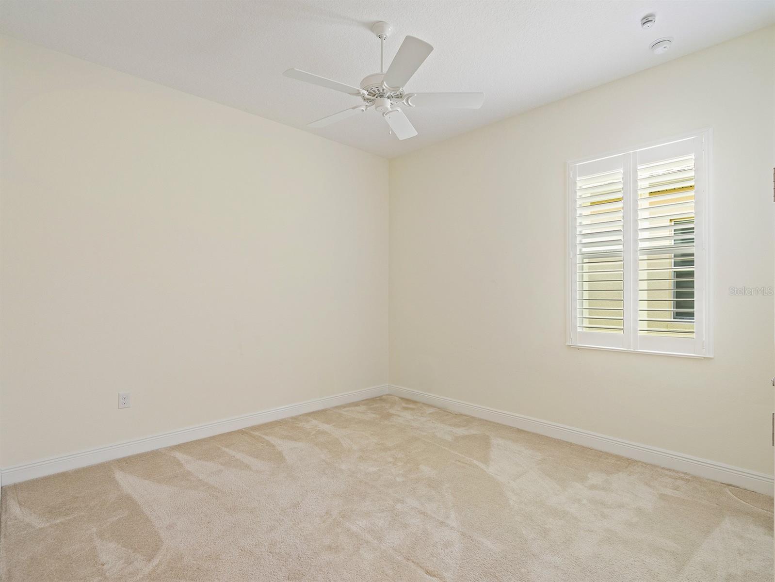 Image 31 of 53 For 8348 Bridgeport Bay Circle