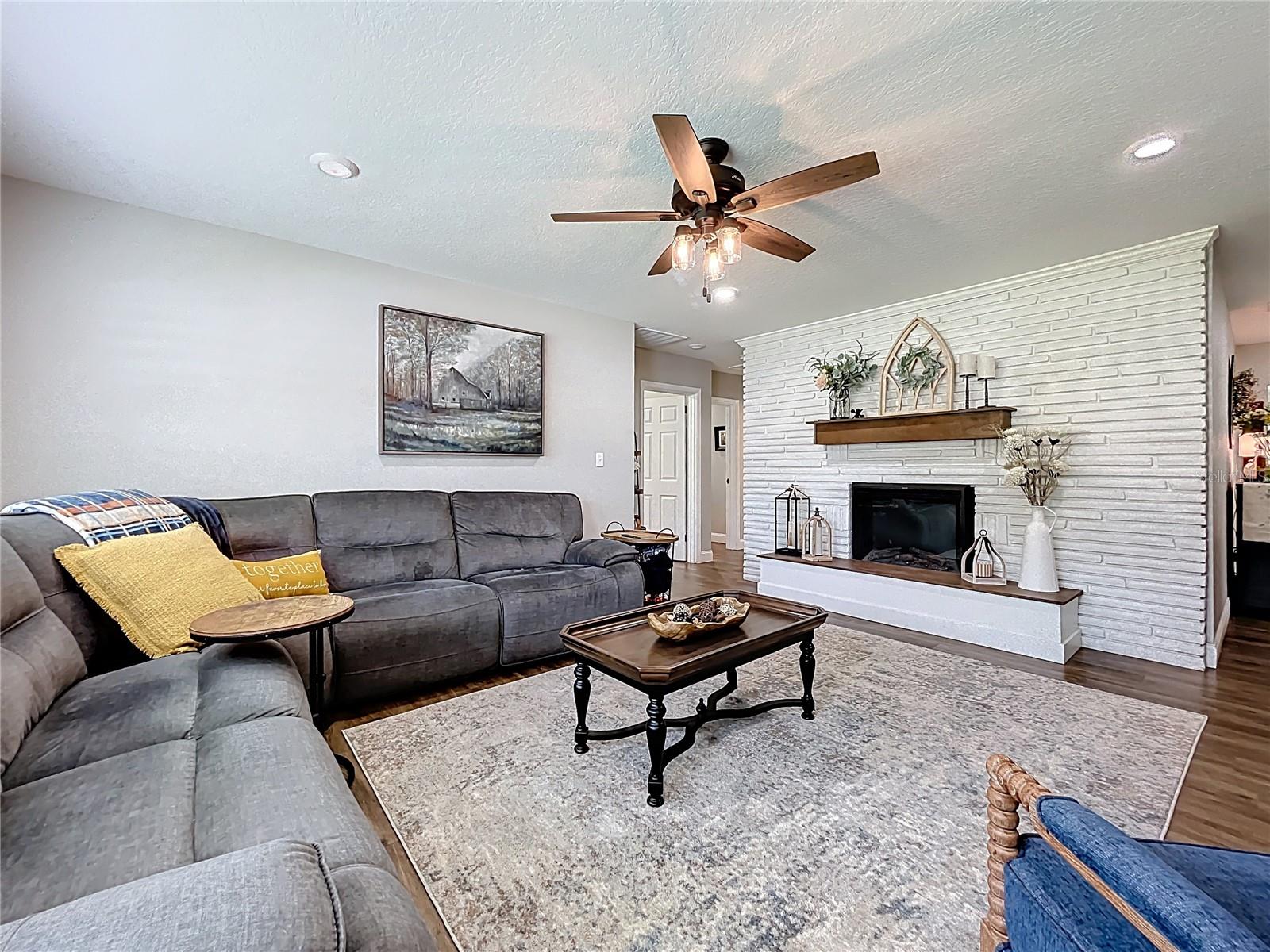 Image 2 of 44 For 8208 Spring Drive