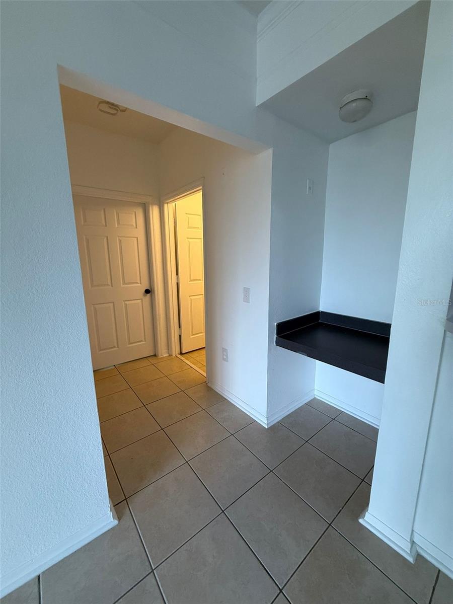 Image 12 of 22 For 3315 Parkchester Square Boulevard 301