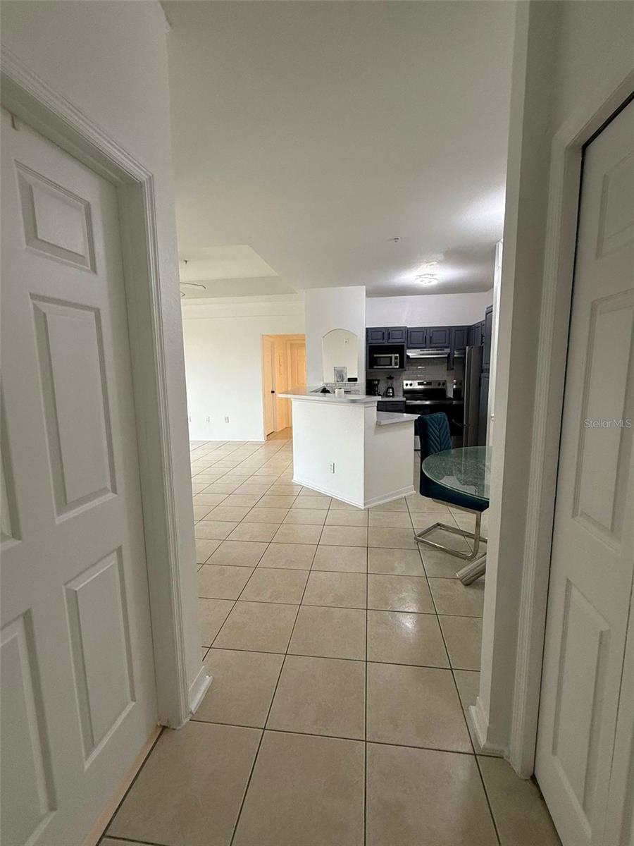 Image 2 of 22 For 3315 Parkchester Square Boulevard 301