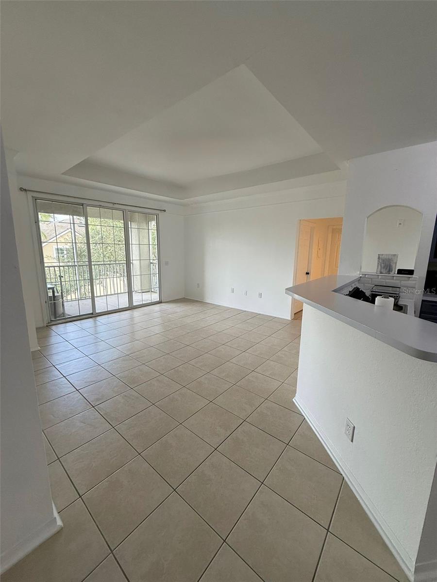 Image 7 of 22 For 3315 Parkchester Square Boulevard 301