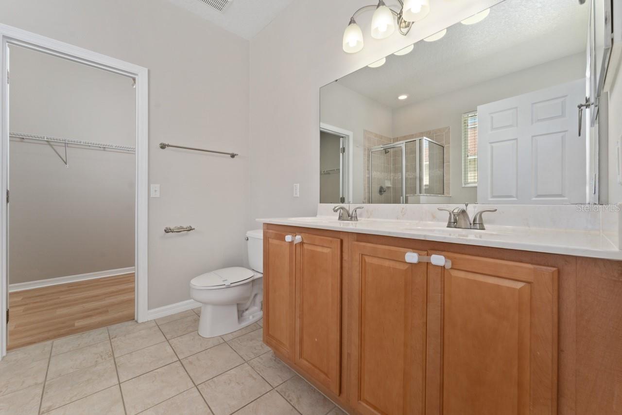 Image 11 of 27 For 10360 Stratford Pointe Avenue