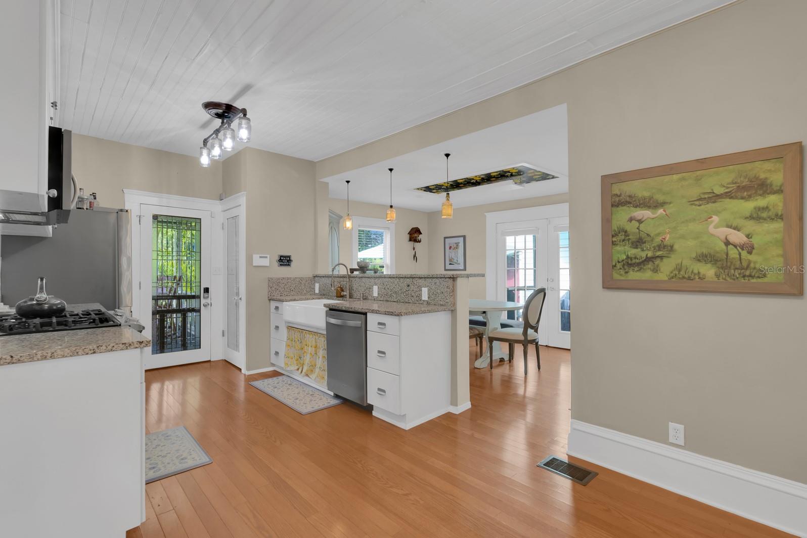 Image 7 of 50 For 618 Palmetto Avenue