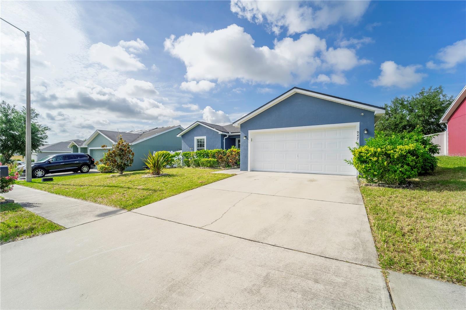 Image 3 of 36 For 947 Highland Meadows Street