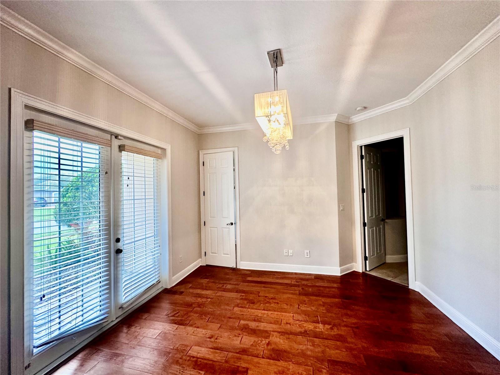 Image 15 of 45 For 5027 Keeneland Circle