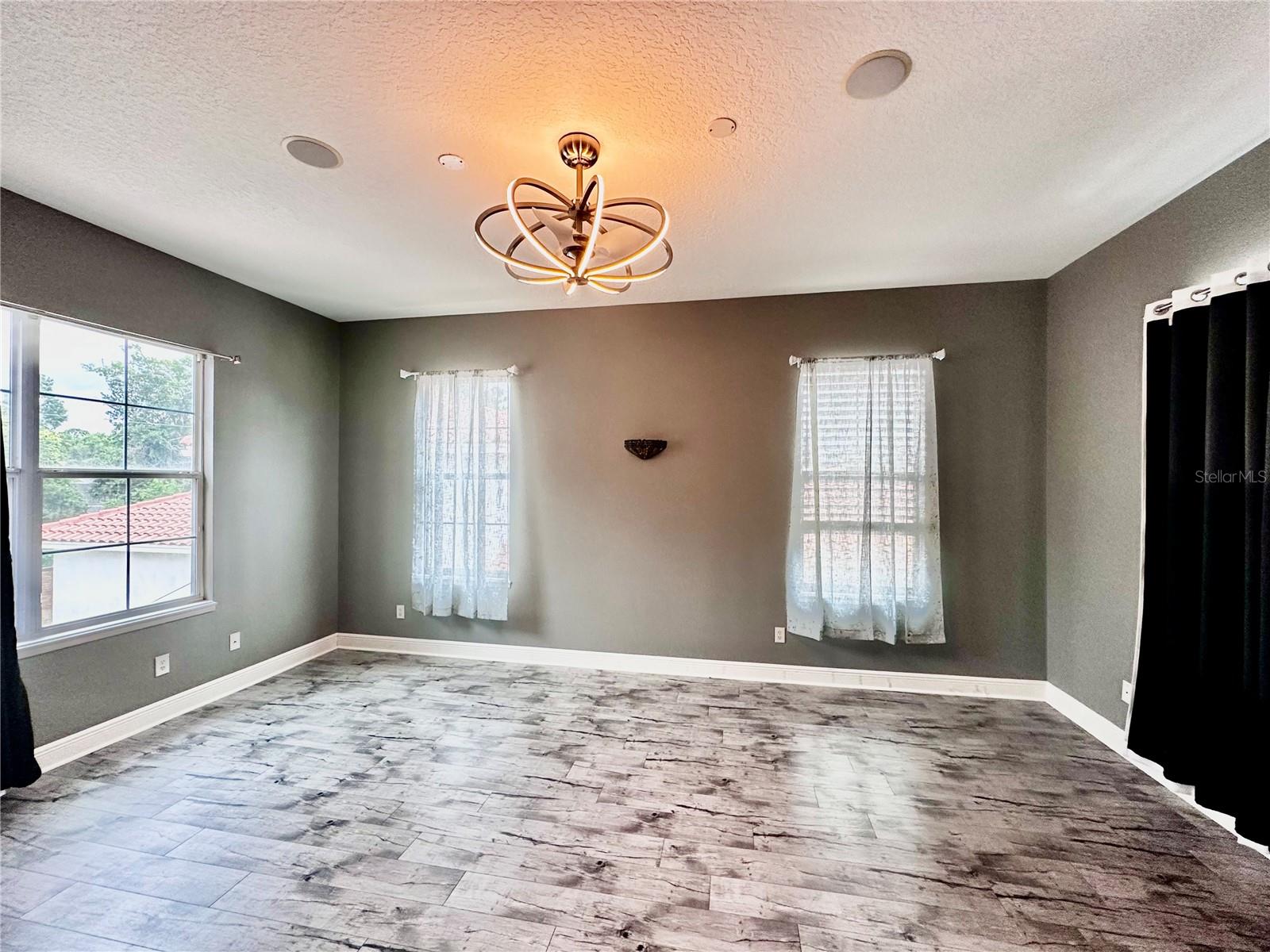 Image 34 of 45 For 5027 Keeneland Circle