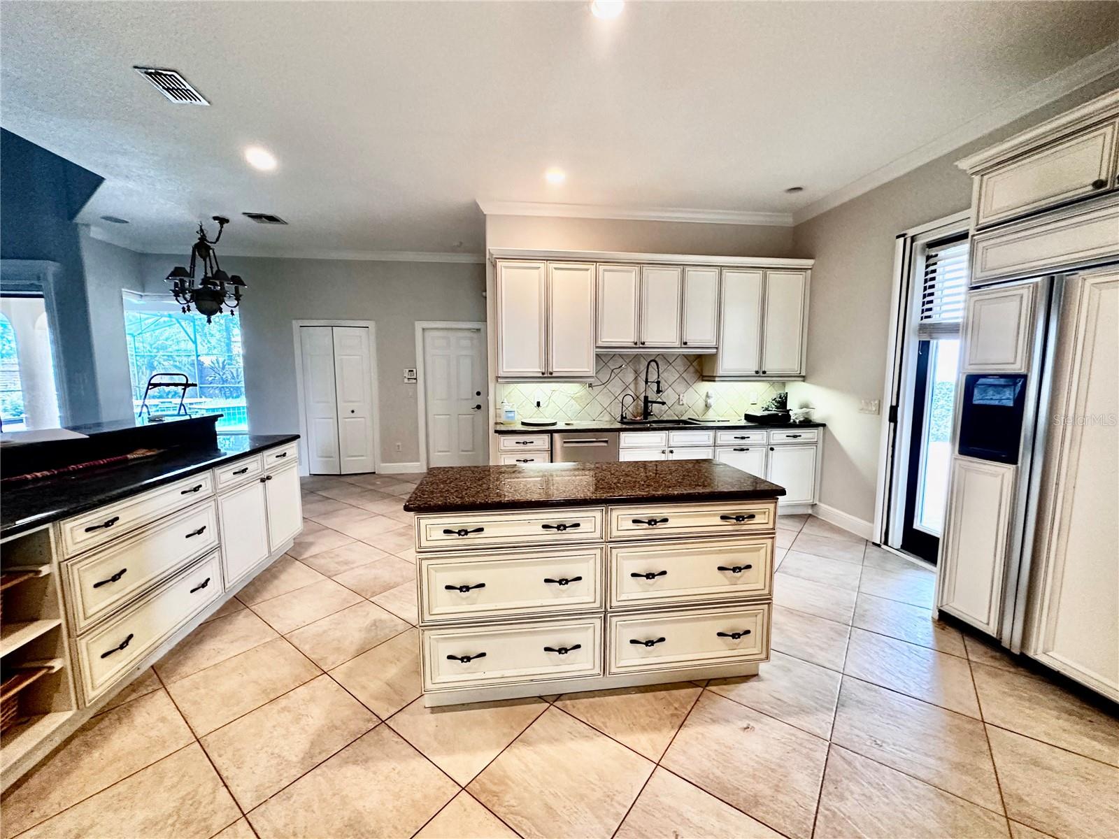 Image 6 of 45 For 5027 Keeneland Circle
