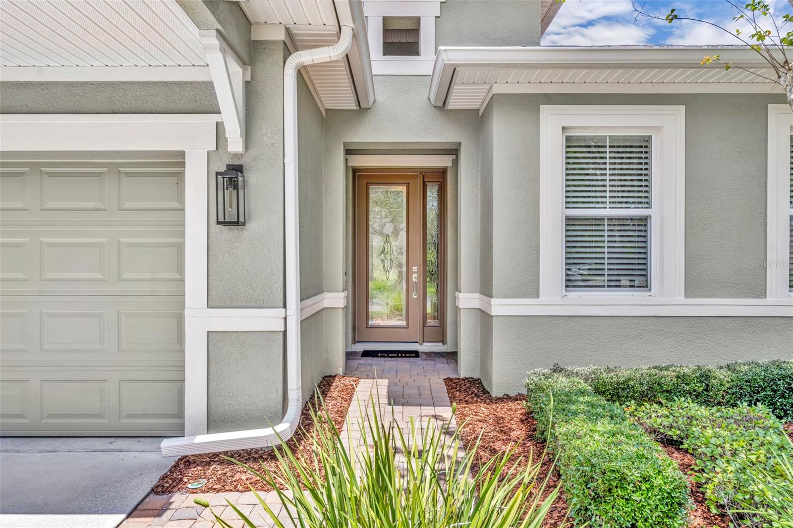 Image 2 of 38 For 221 Ravenshill Way