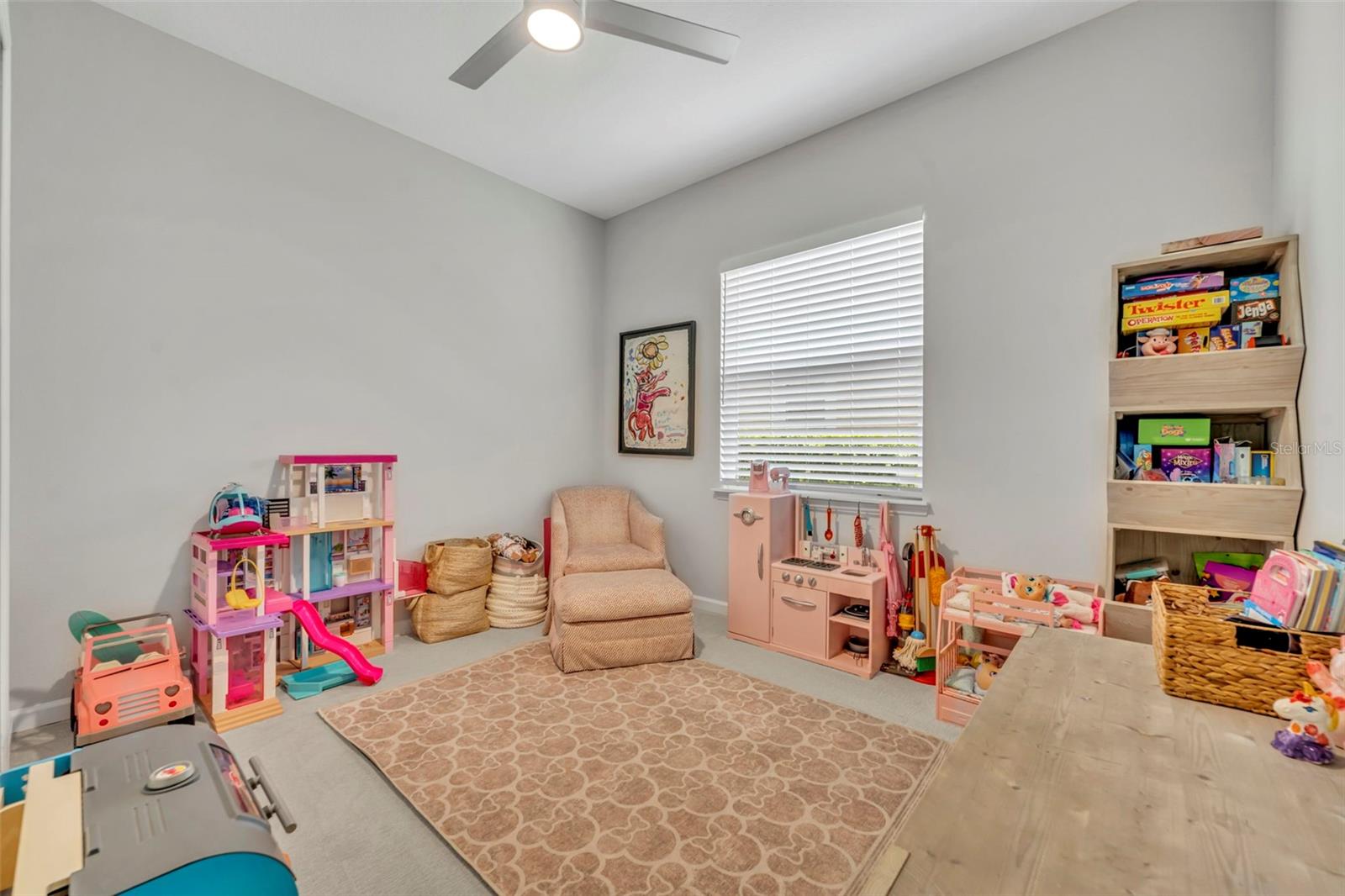 Image 25 of 38 For 221 Ravenshill Way