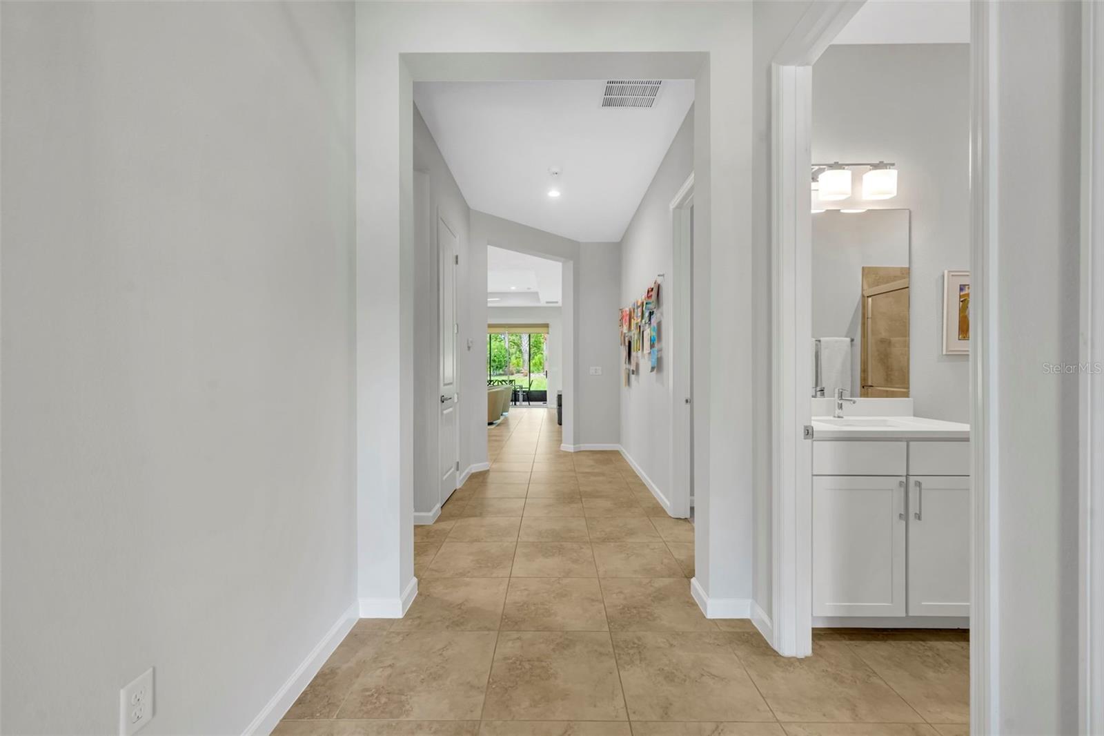 Image 3 of 38 For 221 Ravenshill Way