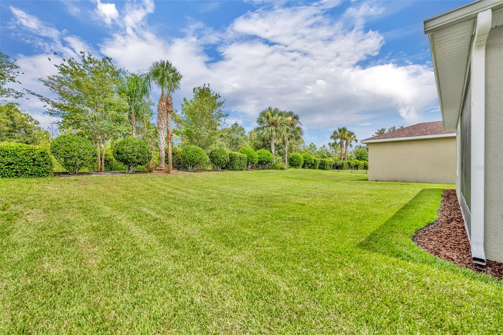 Image 30 of 38 For 221 Ravenshill Way