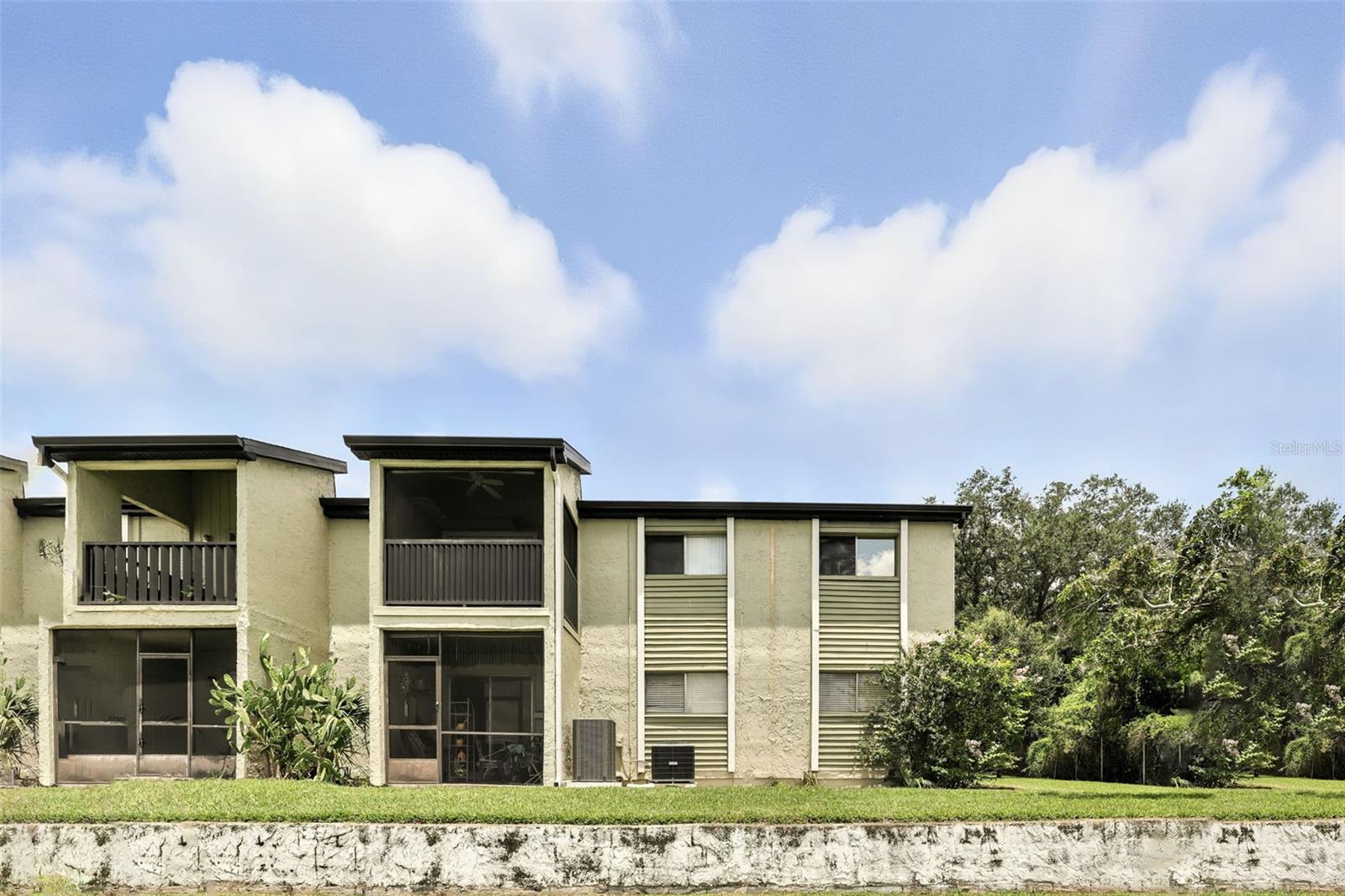 Image 2 of 19 For 954 Lake Destiny Road F
