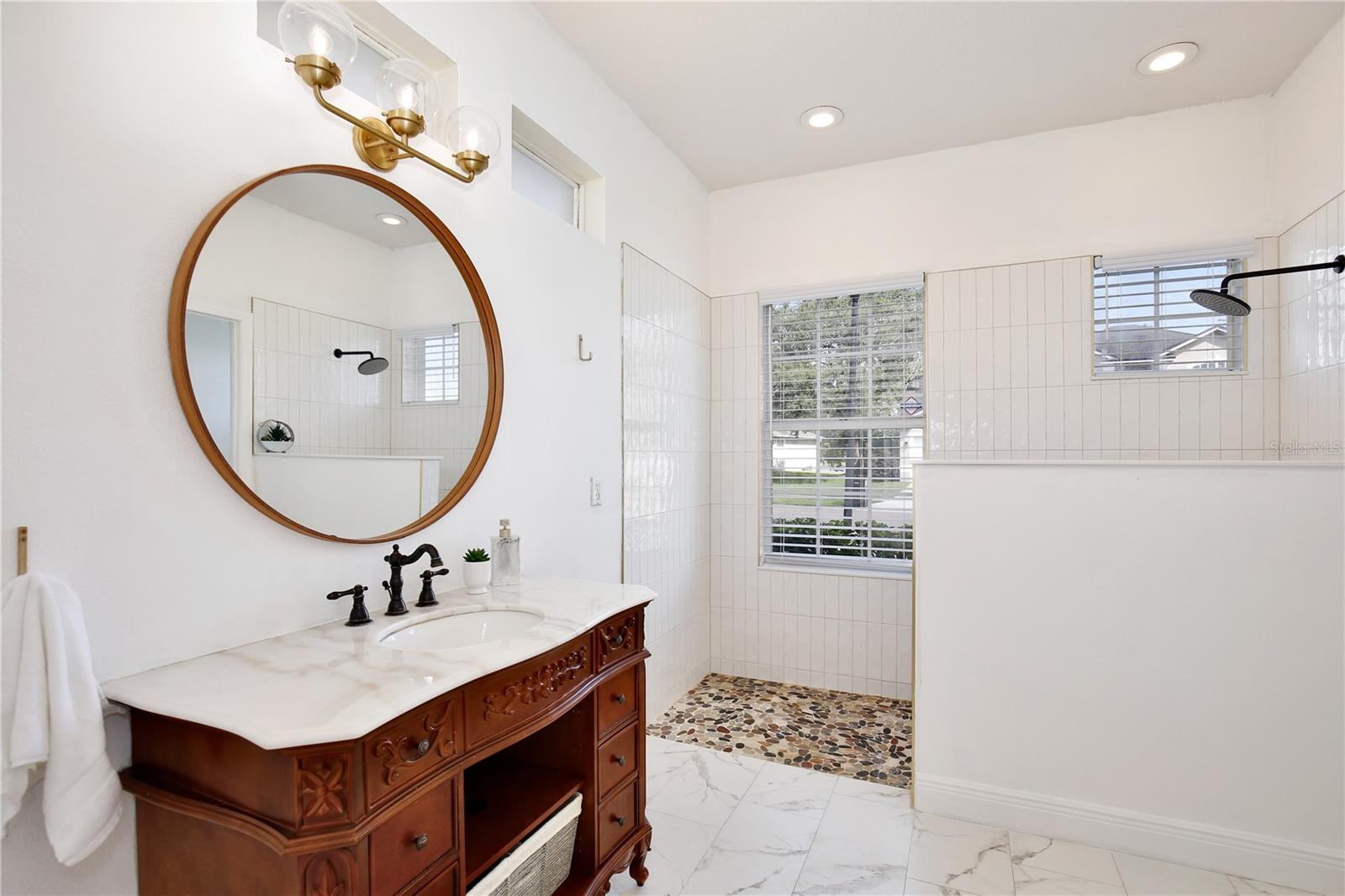 Image 19 of 80 For 13744 Bluewater Circle