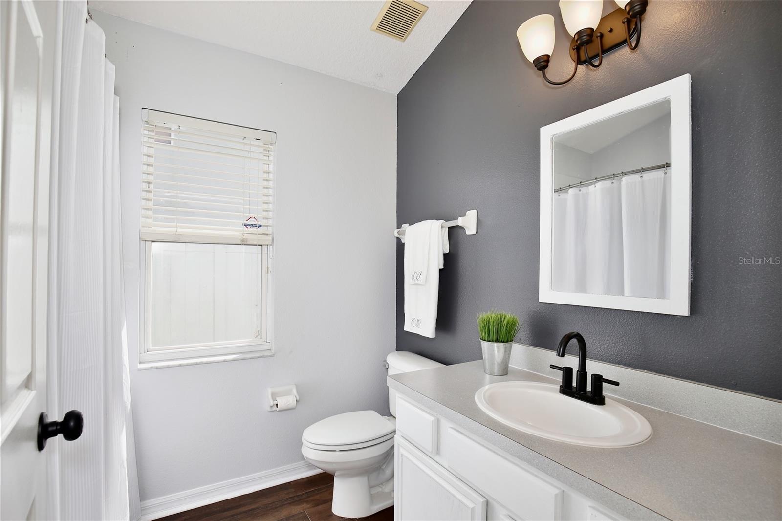 Image 24 of 80 For 13744 Bluewater Circle