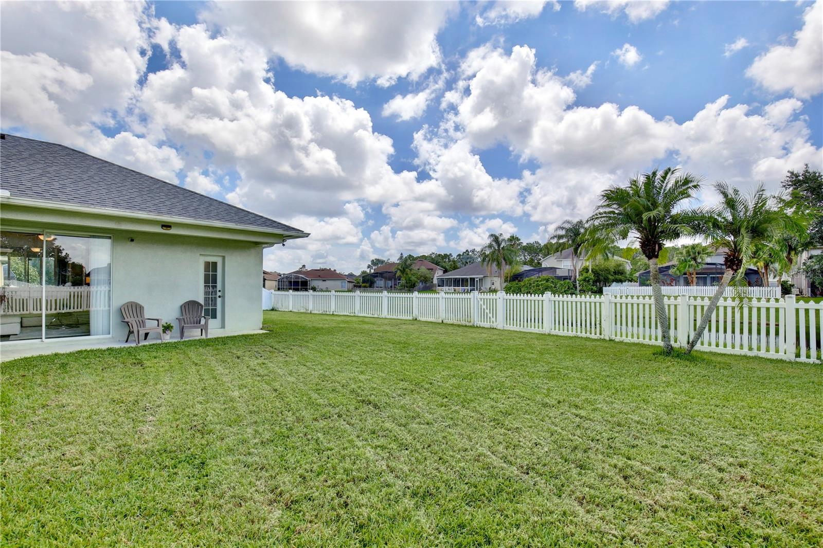 Image 35 of 80 For 13744 Bluewater Circle