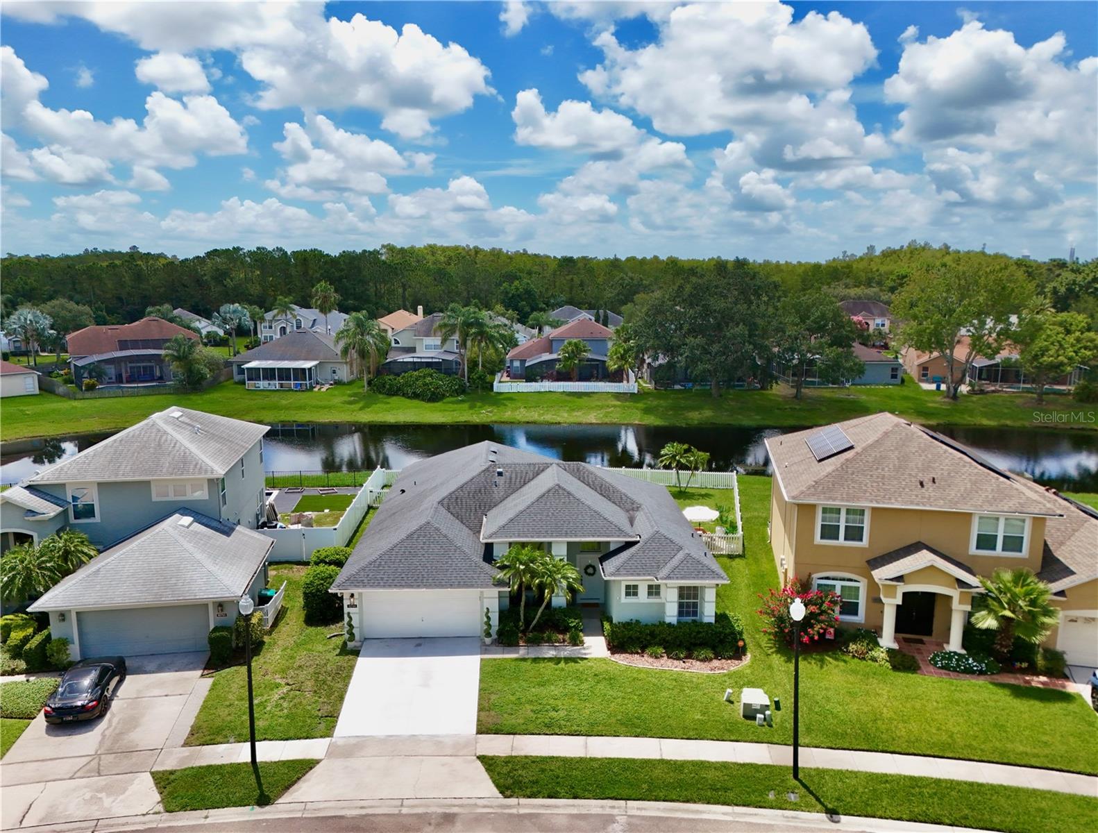Image 40 of 80 For 13744 Bluewater Circle