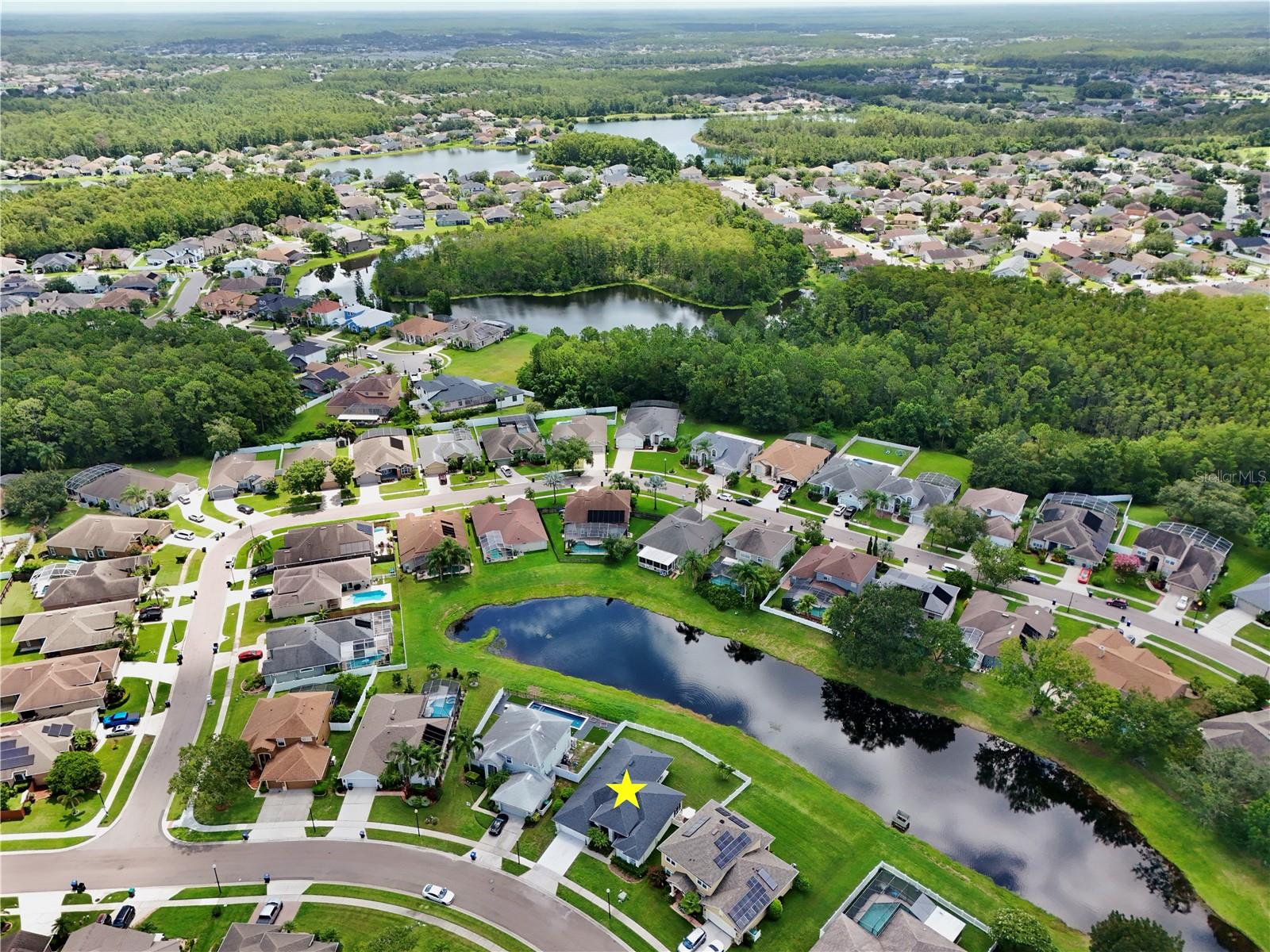 Image 53 of 80 For 13744 Bluewater Circle