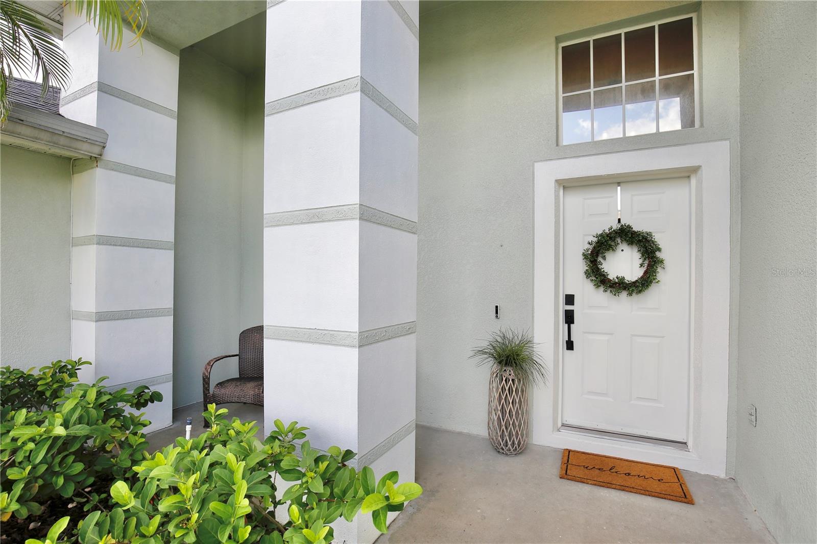 Image 6 of 80 For 13744 Bluewater Circle