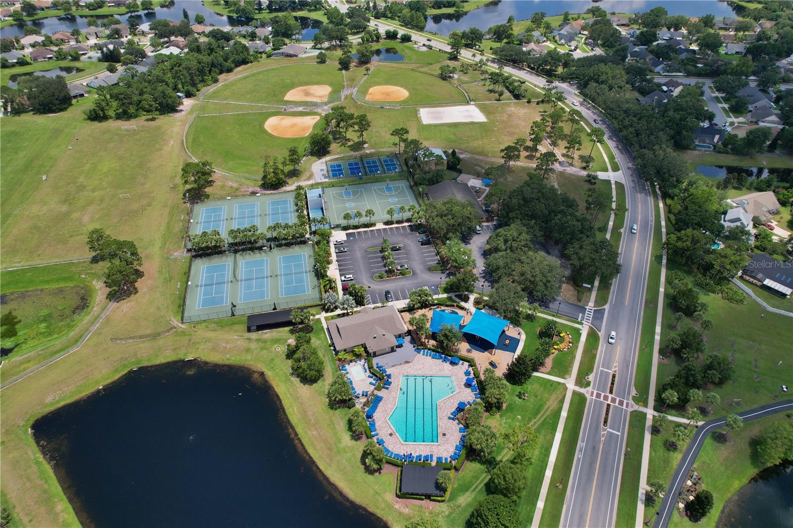 Image 66 of 80 For 13744 Bluewater Circle