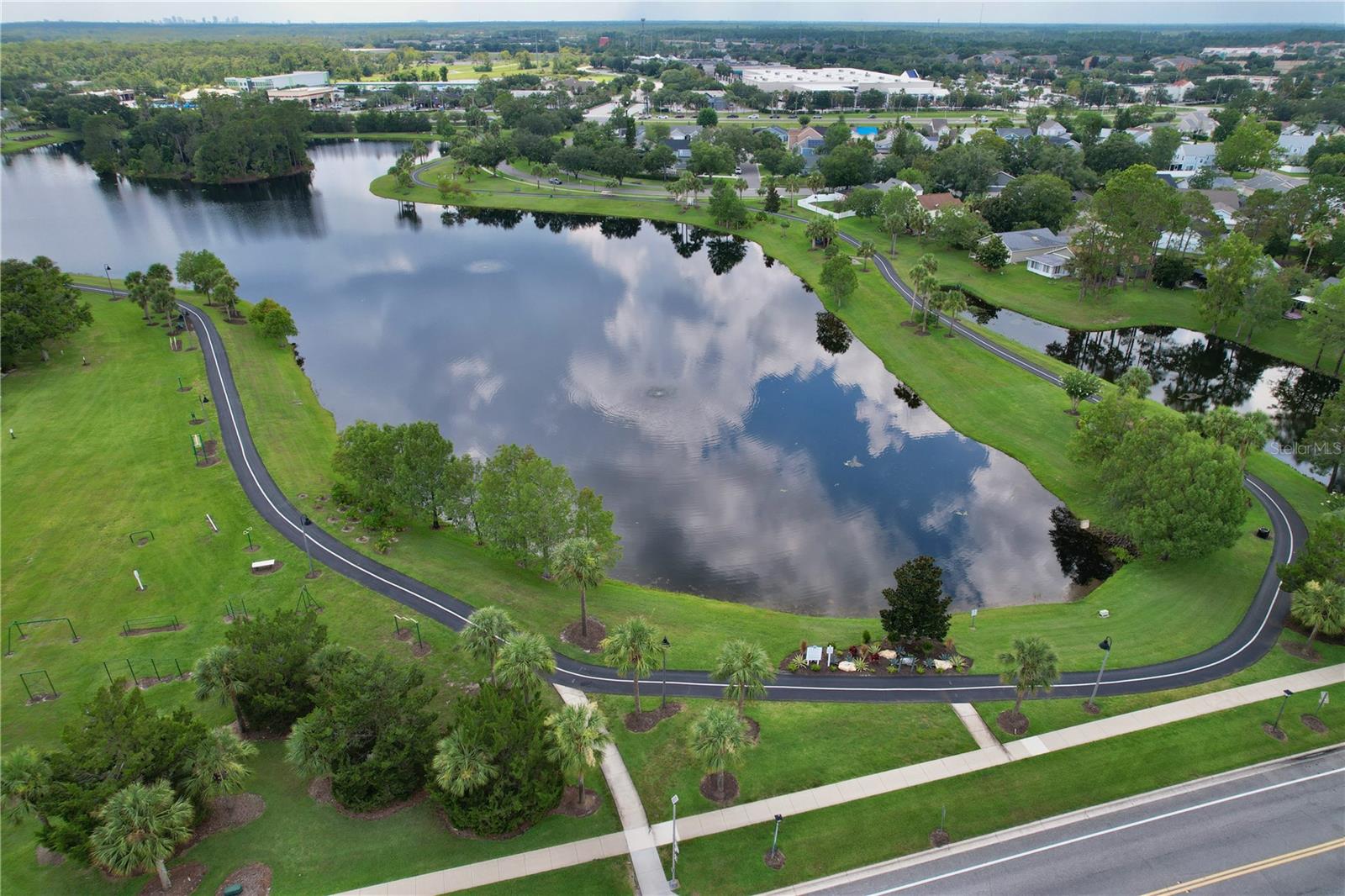Image 67 of 80 For 13744 Bluewater Circle