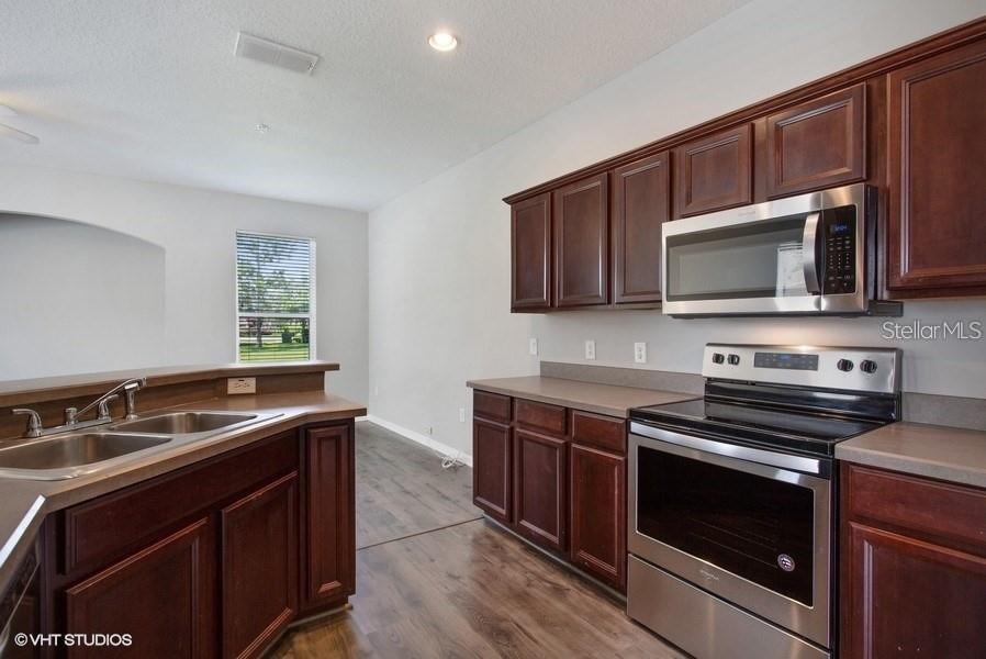 Image 3 of 21 For 6514 Goldenrod Road 56c