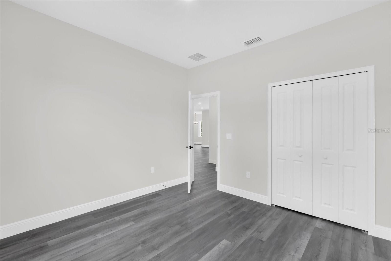 Image 16 of 35 For 17190 44th Circle
