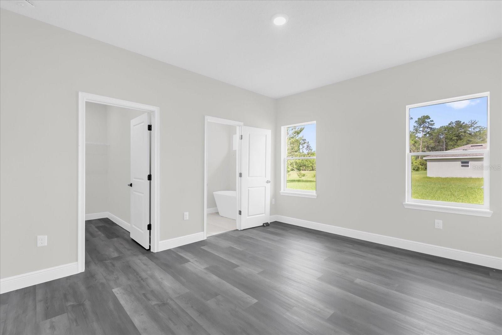 Image 18 of 35 For 17190 44th Circle