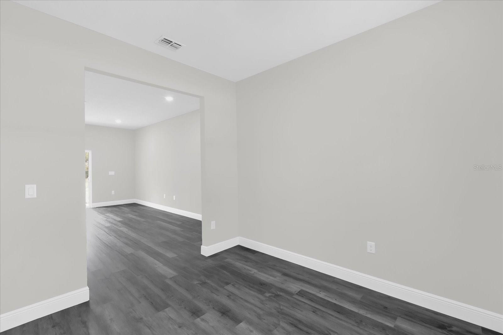 Image 8 of 35 For 17190 44th Circle