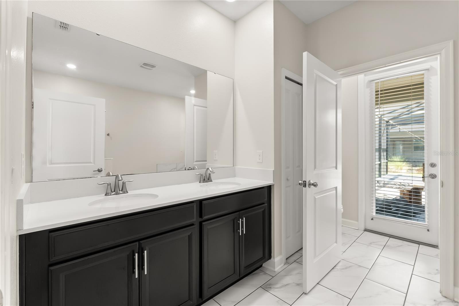 Image 14 of 50 For 4579 Narrative Lane