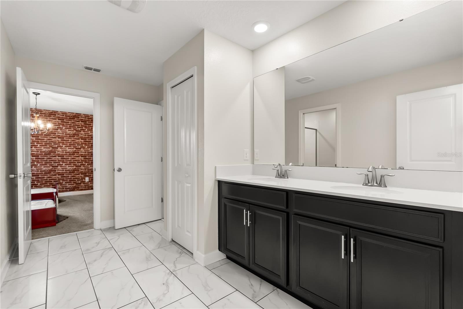 Image 18 of 50 For 4579 Narrative Lane