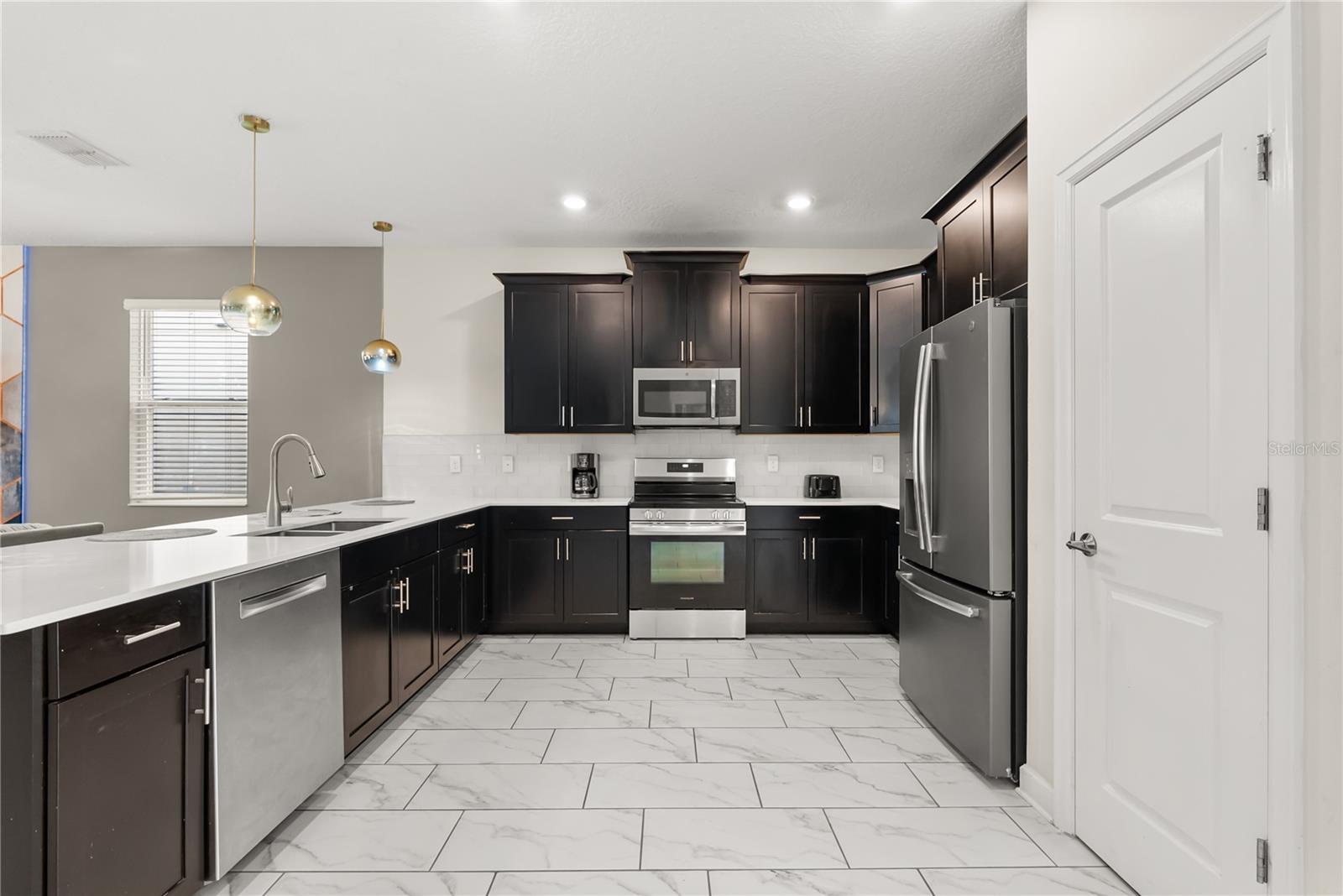 Image 4 of 50 For 4579 Narrative Lane