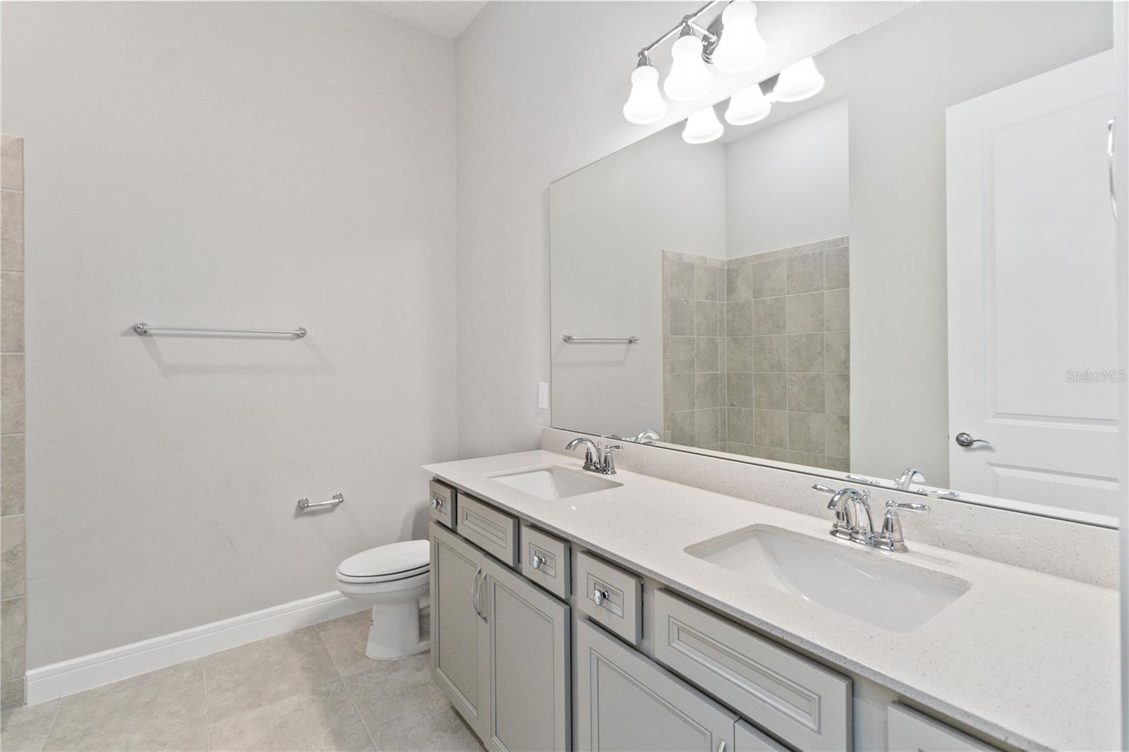 Image 17 of 25 For 13823 Tybee Beach Lane