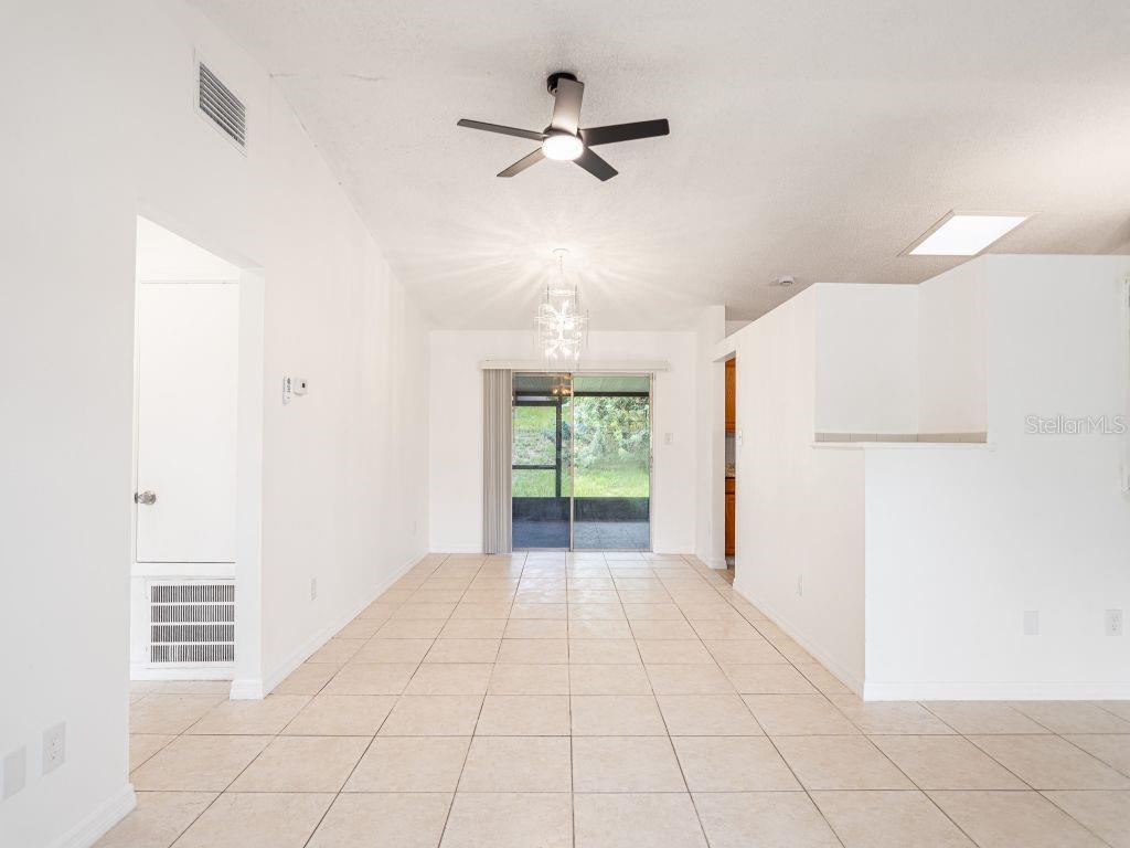 Image 11 of 34 For 7319 Seamans Bluff