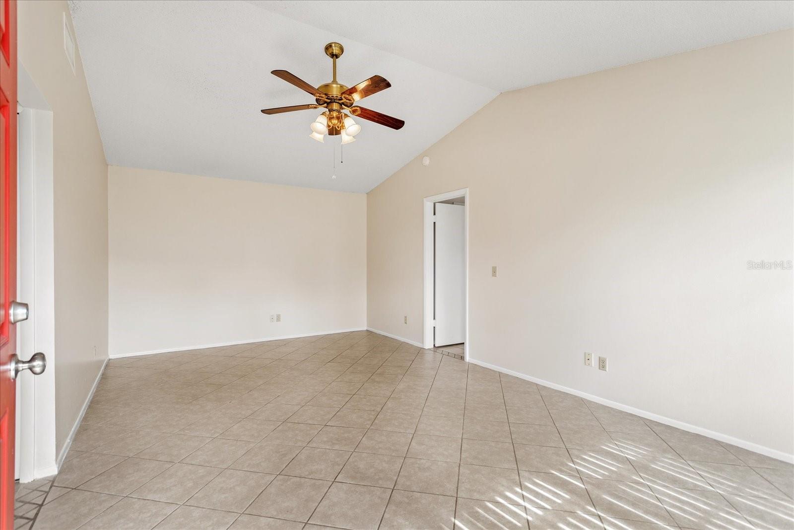 Image 4 of 18 For 2481 Fielding Court