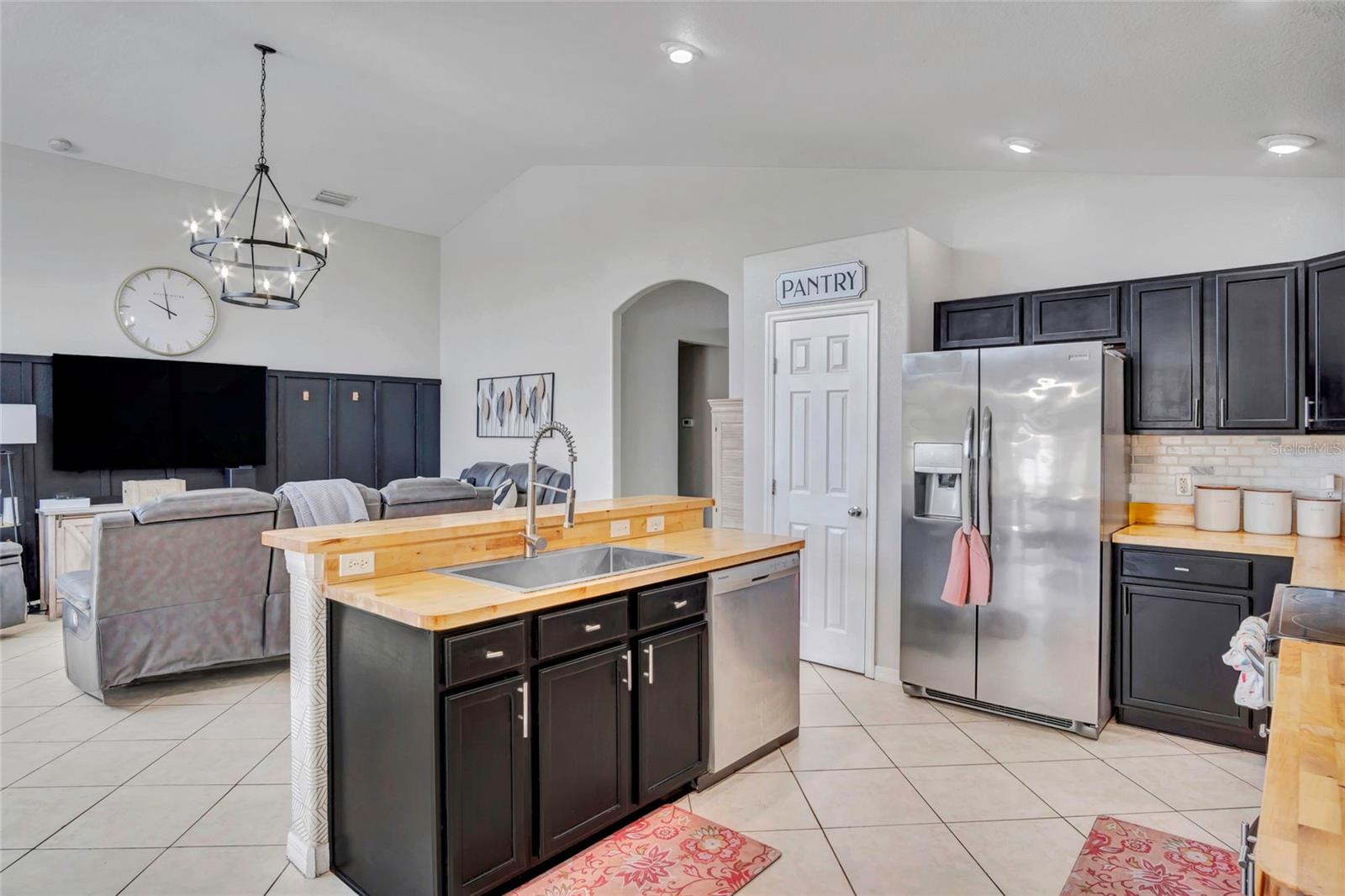 Image 10 of 30 For 8335 Adele Road