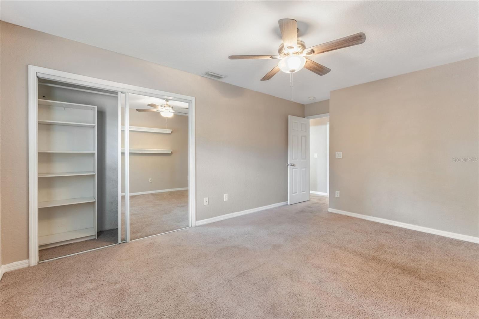 Image 25 of 51 For 260 Shady Oaks Circle