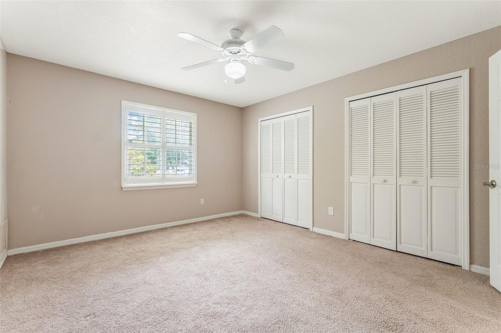 Image 28 of 51 For 260 Shady Oaks Circle