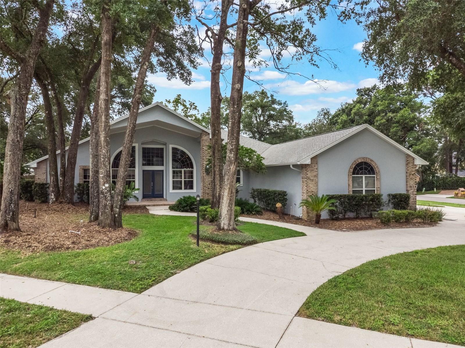 Image 44 of 51 For 260 Shady Oaks Circle
