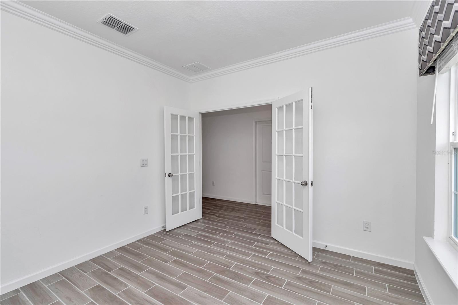 Image 10 of 48 For 7867 74th Loop