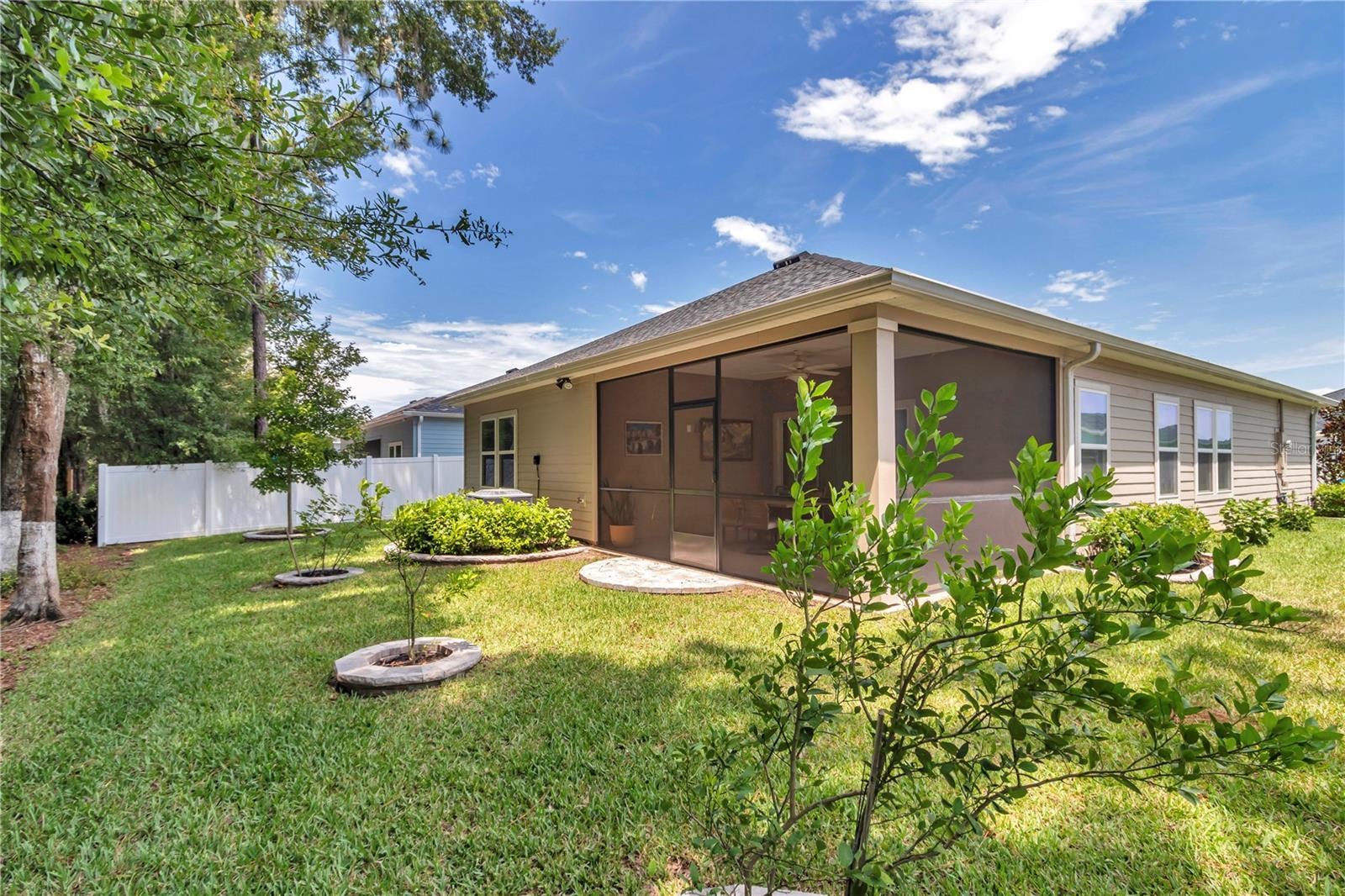 Image 41 of 48 For 7867 74th Loop