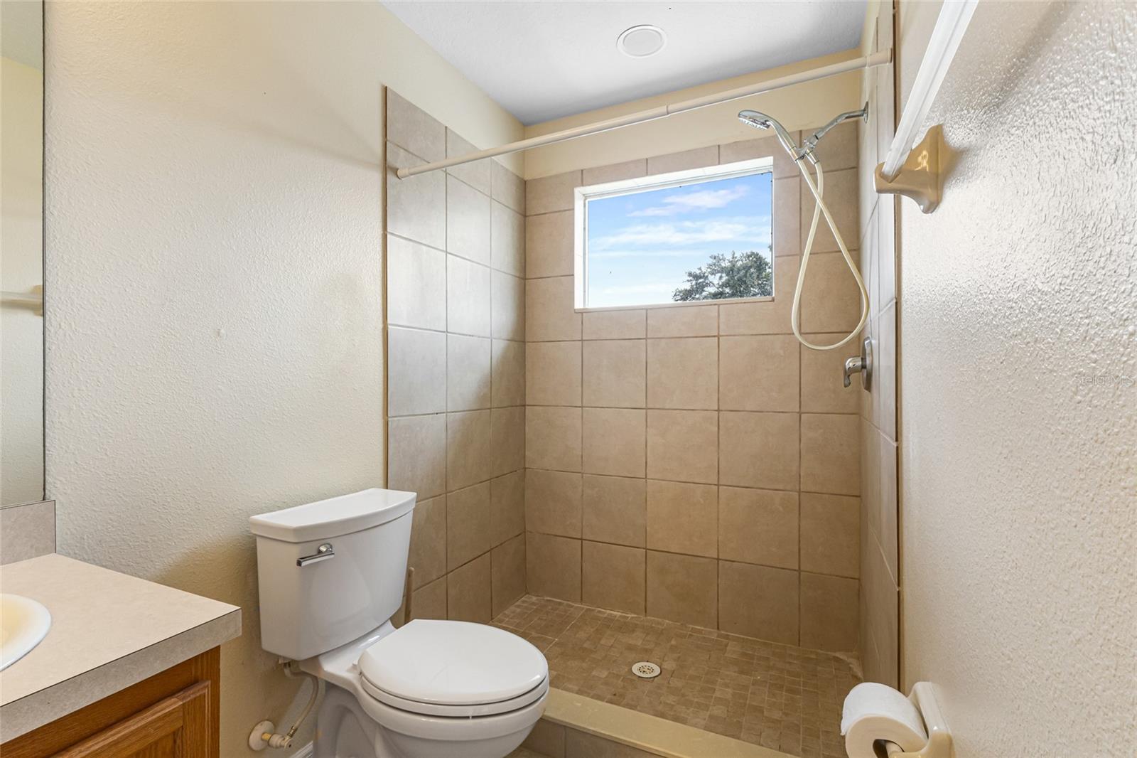 Image 34 of 62 For 14433 Vashons Way