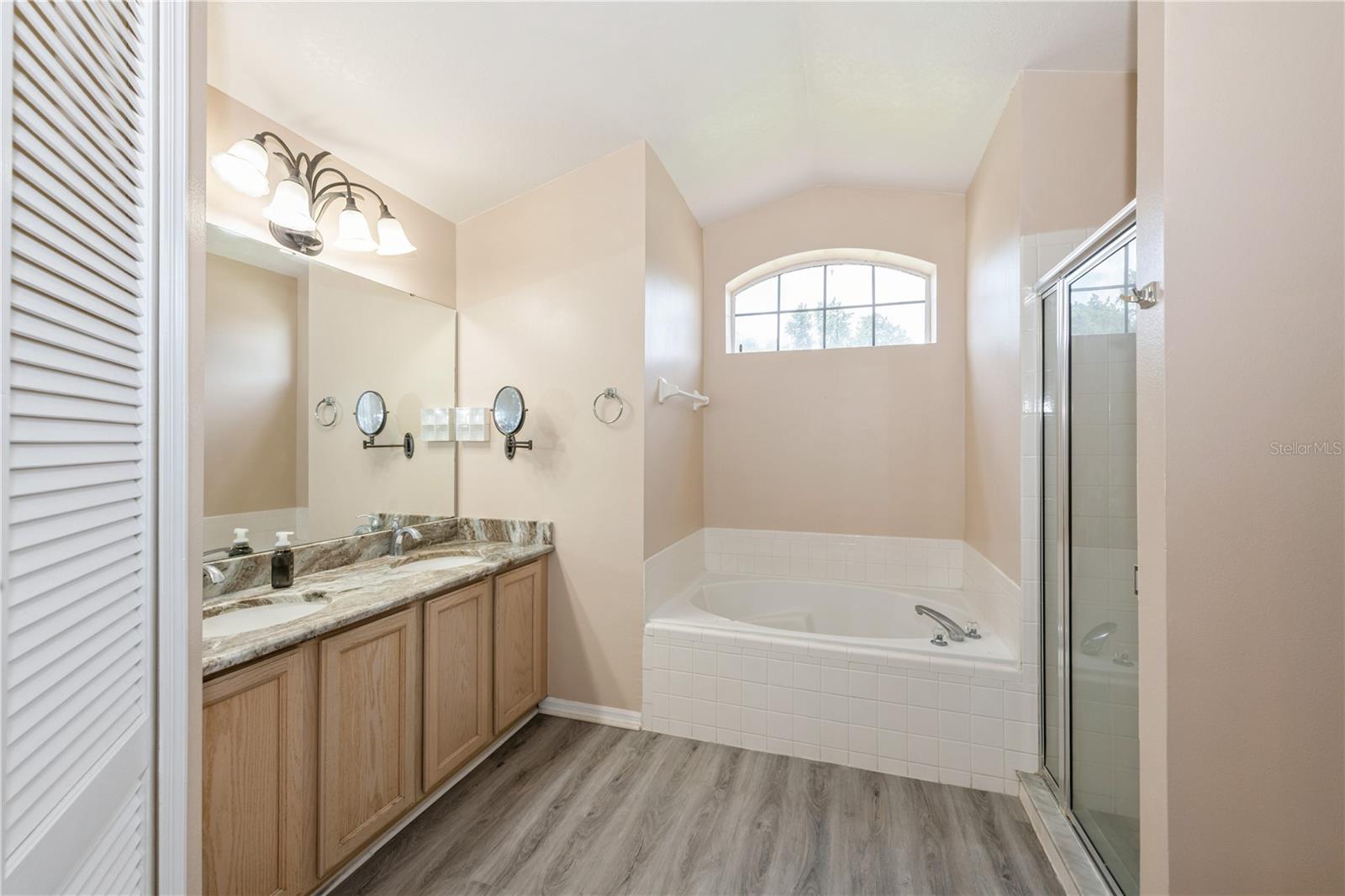 Image 20 of 32 For 2532 Coachbridge Court