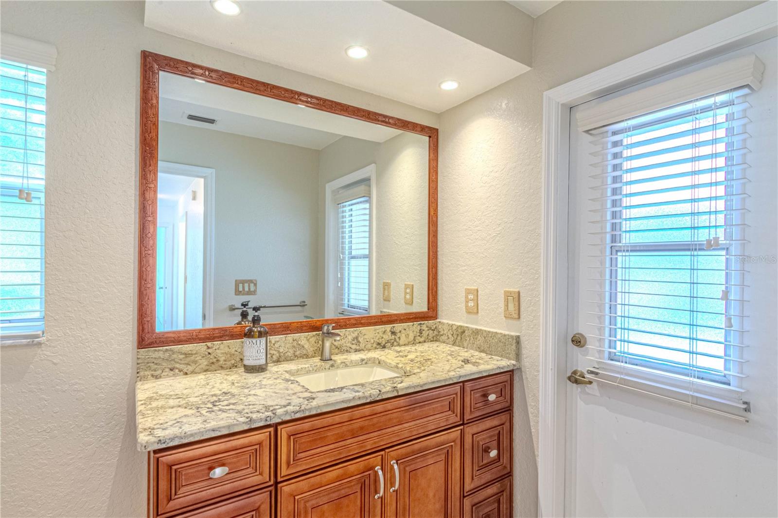 Image 20 of 26 For 9462 Dunkirk Road